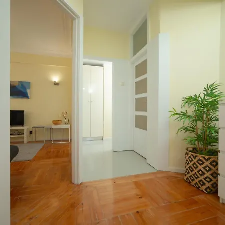 Guest Alegria Flat Downtown Apartment